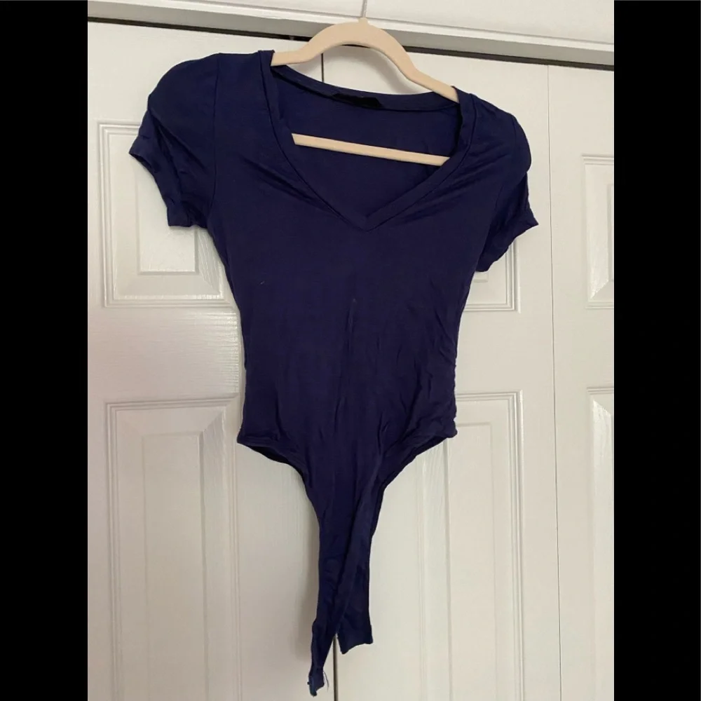Navy v-neck stretch thong bottom bodysuit - Picture 1 of 2